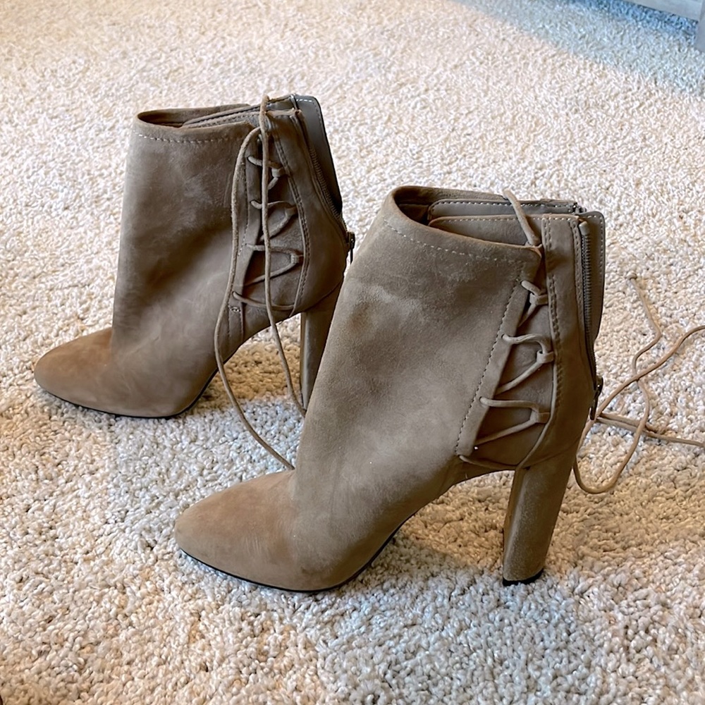 Suede grey/olive green ankle boots zipper and straps